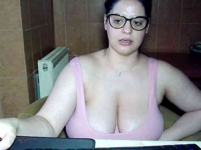 MoniqQuuen webcam