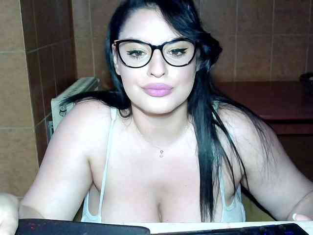 MoniqQuuen webcam