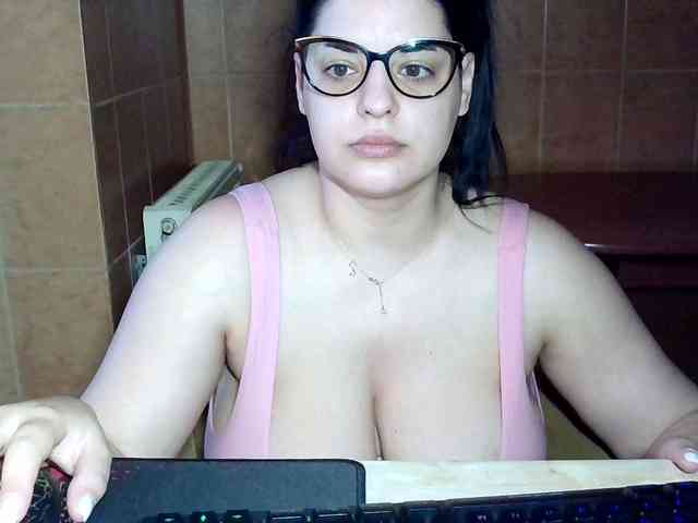 MoniqQuuen webcam
