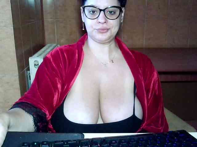 MoniqQuuen webcam