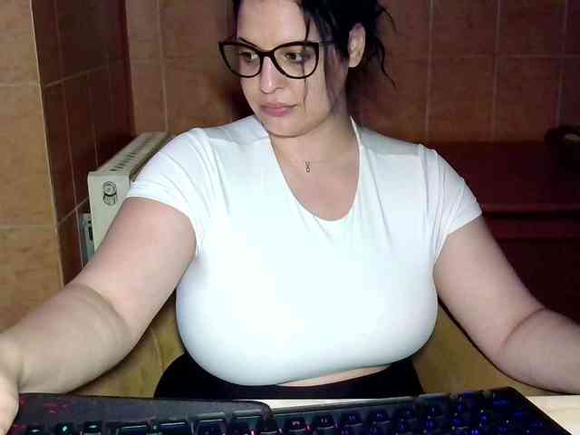 MoniqQuuen webcam