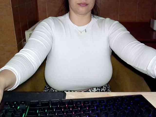 MoniqQuuen MoniqQuuen