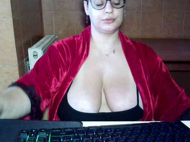 MoniqQuuen webcam