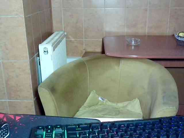 MoniqQuuen webcam