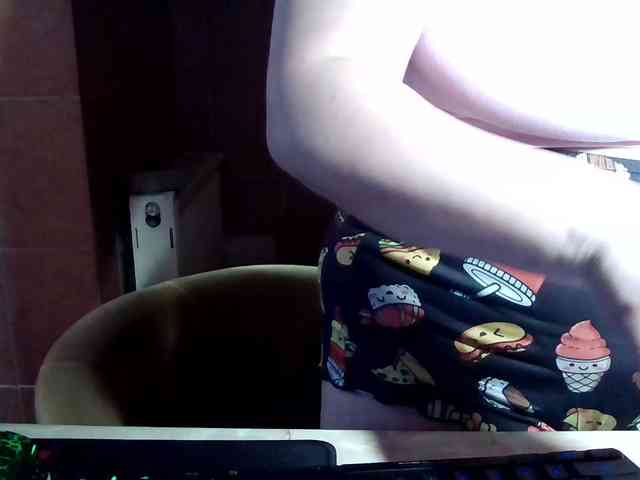 MoniqQuuen webcam