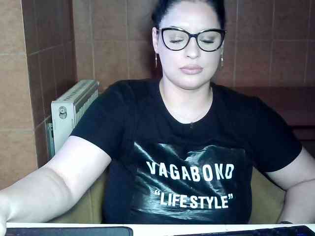 MoniqQuuen webcam