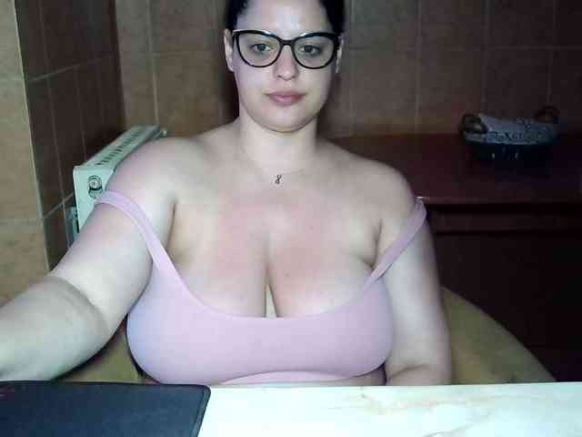MoniqQuuen webcam