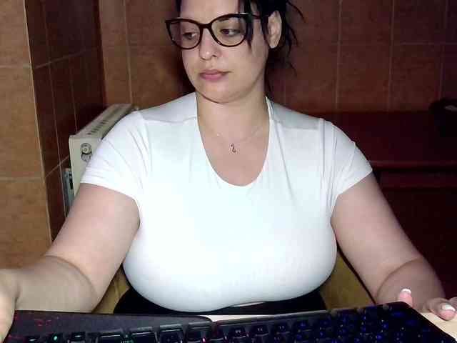 MoniqQuuen webcam
