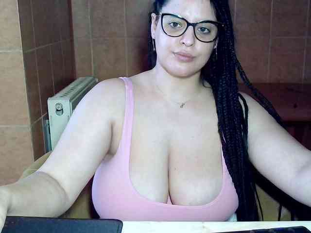 MoniqQuuen webcam