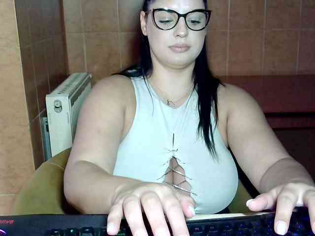 MoniqQuuen webcam
