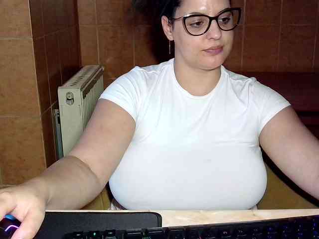 MoniqQuuen webcam