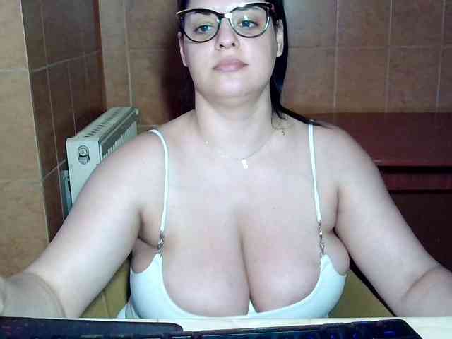 MoniqQuuen webcam