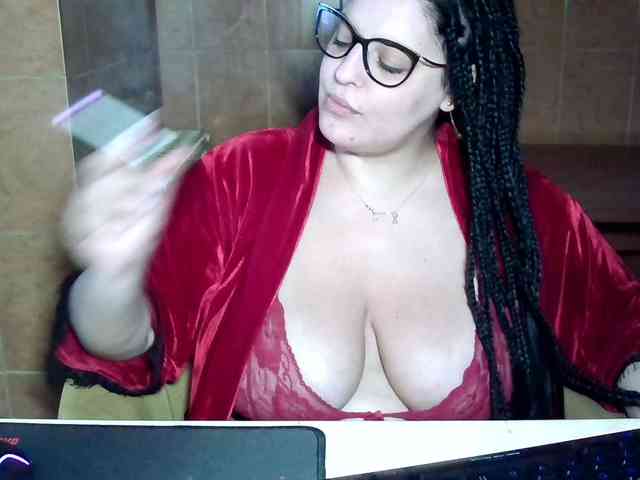MoniqQuuen webcam