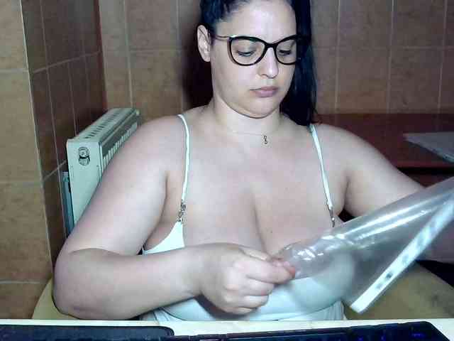MoniqQuuen webcam