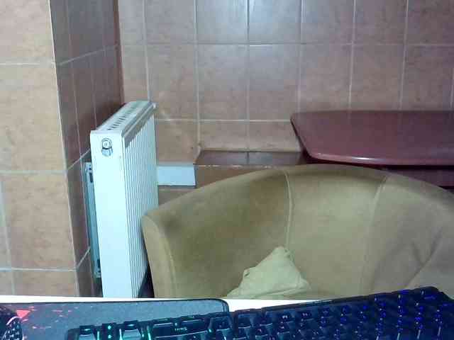 MoniqQuuen webcam