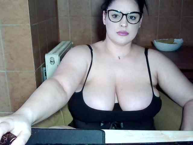 MoniqQuuen webcam