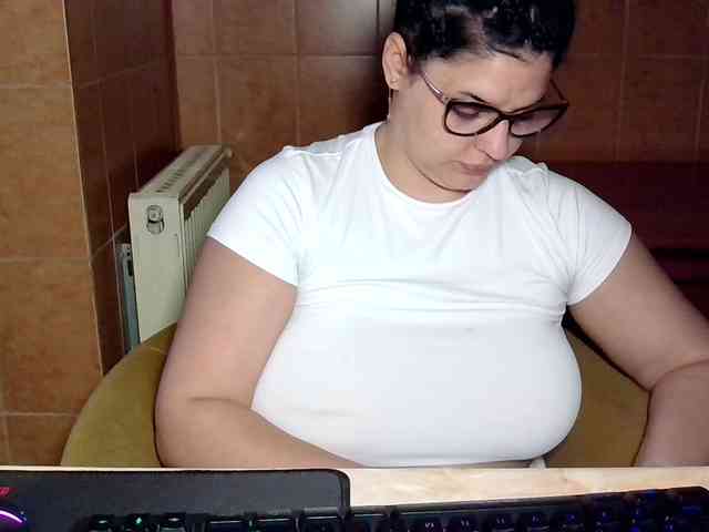 MoniqQuuen webcam