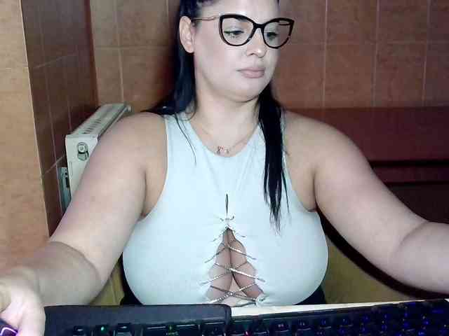 MoniqQuuen webcam
