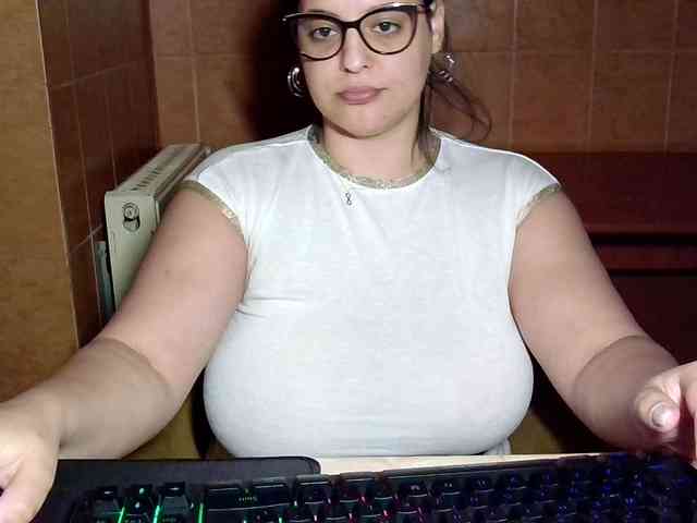 MoniqQuuen webcam