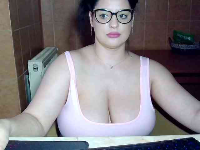 MoniqQuuen webcam