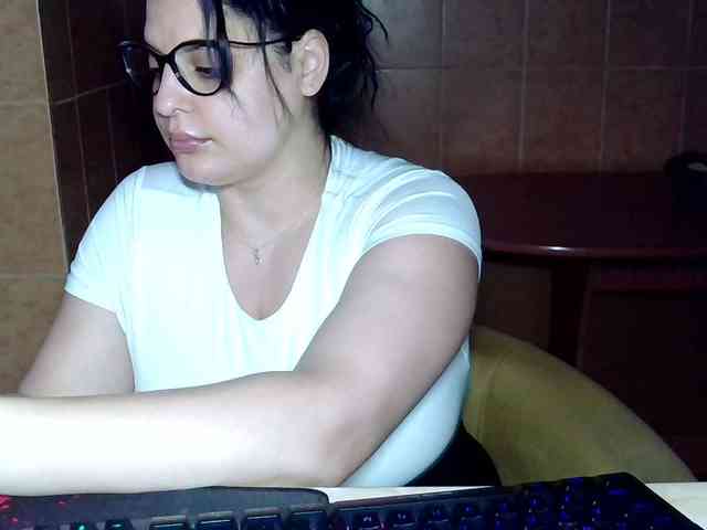 MoniqQuuen webcam