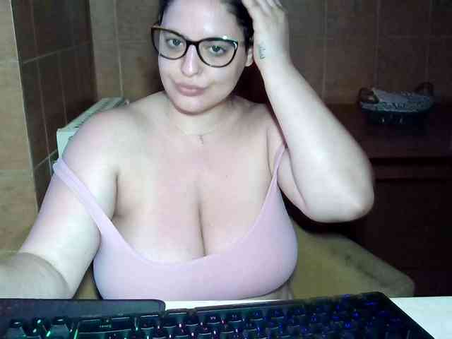 MoniqQuuen webcam