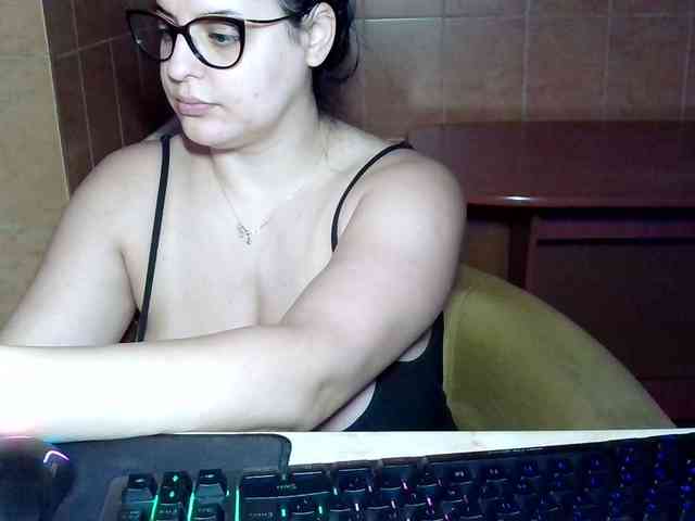 MoniqQuuen MoniqQuuen