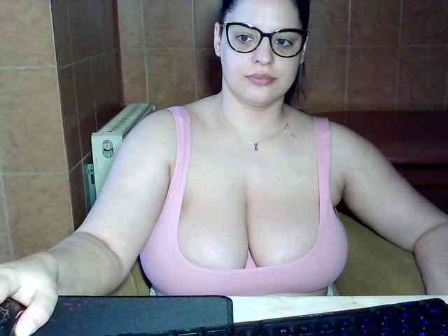 MoniqQuuen webcam