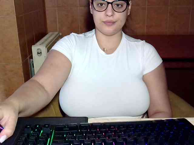 MoniqQuuen webcam