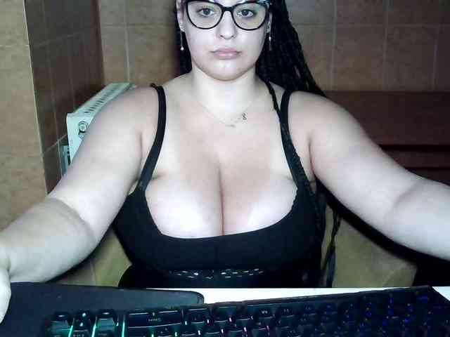 MoniqQuuen webcam