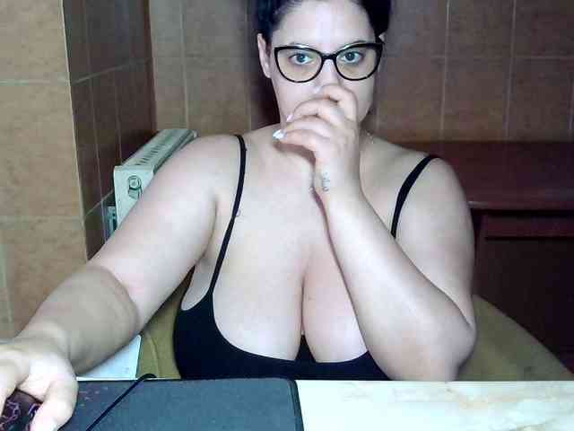 MoniqQuuen webcam