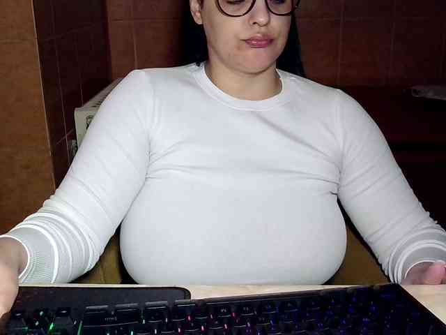 MoniqQuuen MoniqQuuen