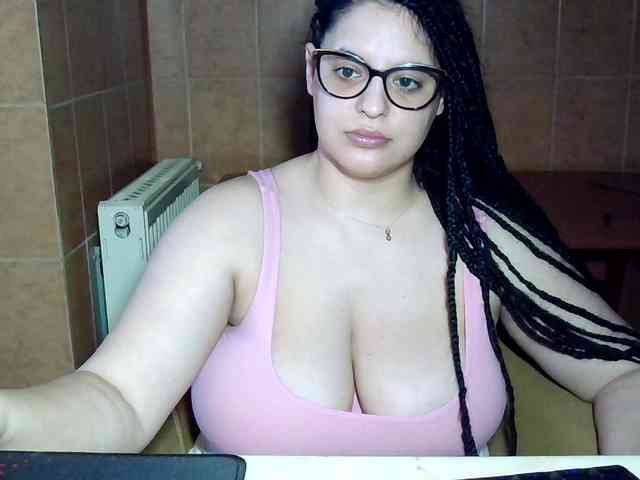 MoniqQuuen webcam