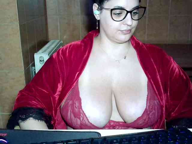 MoniqQuuen webcam
