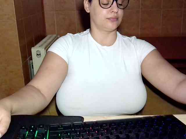 MoniqQuuen webcam