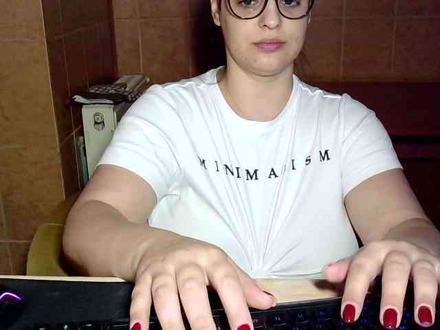 MoniqQuuen MoniqQuuen