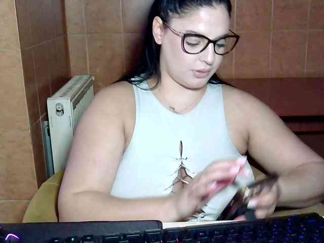 MoniqQuuen webcam