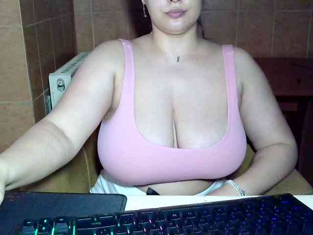 MoniqQuuen webcam