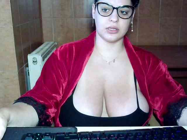 MoniqQuuen webcam