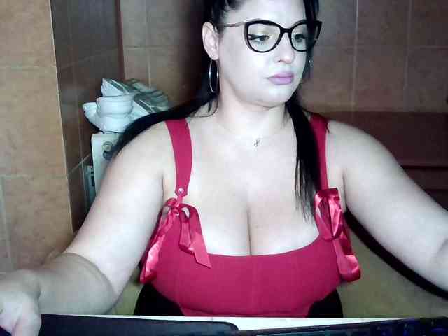 MoniqQuuen MoniqQuuen