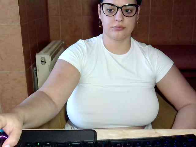 MoniqQuuen webcam