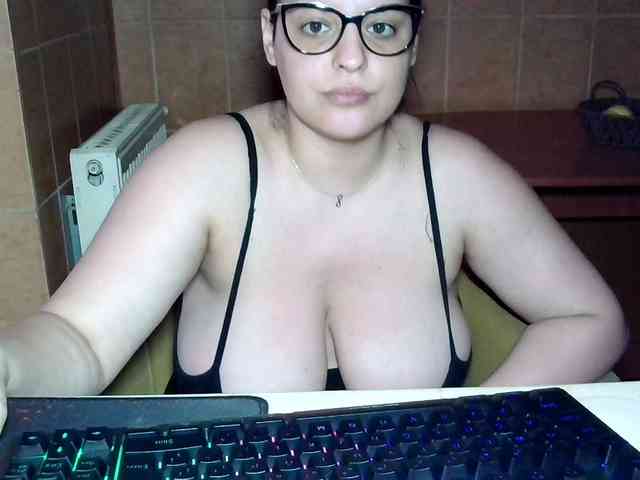 MoniqQuuen webcam