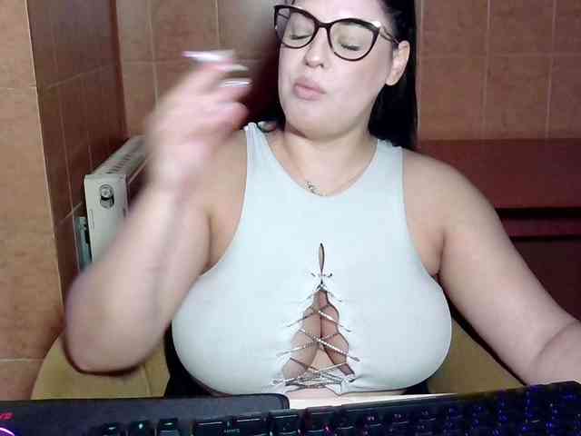 MoniqQuuen webcam