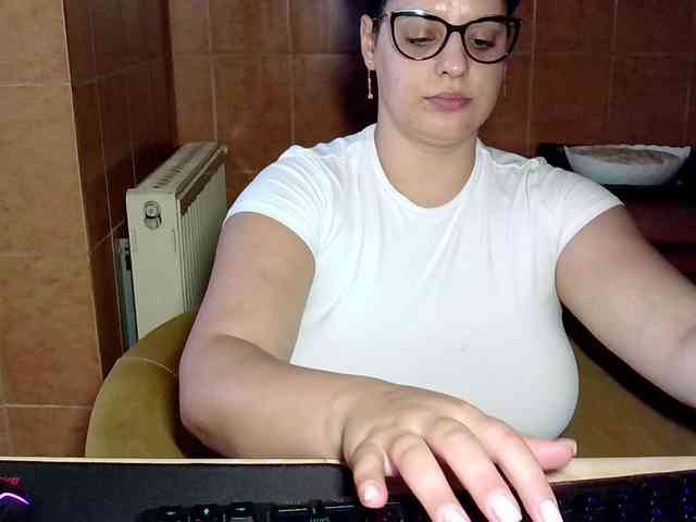 MoniqQuuen webcam
