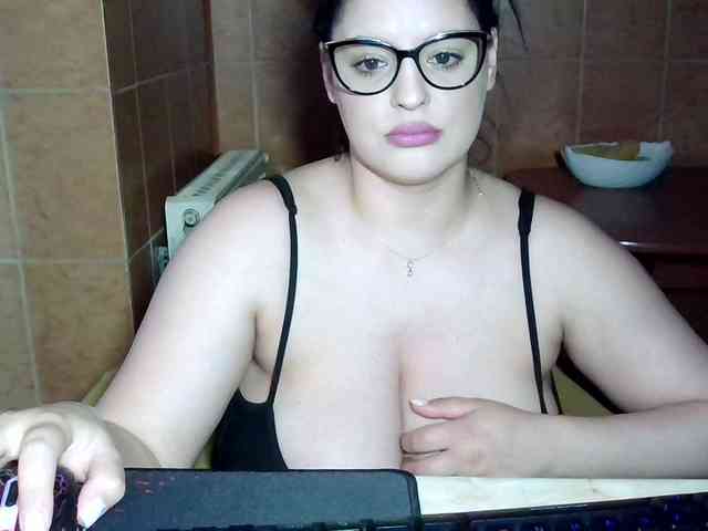 MoniqQuuen webcam