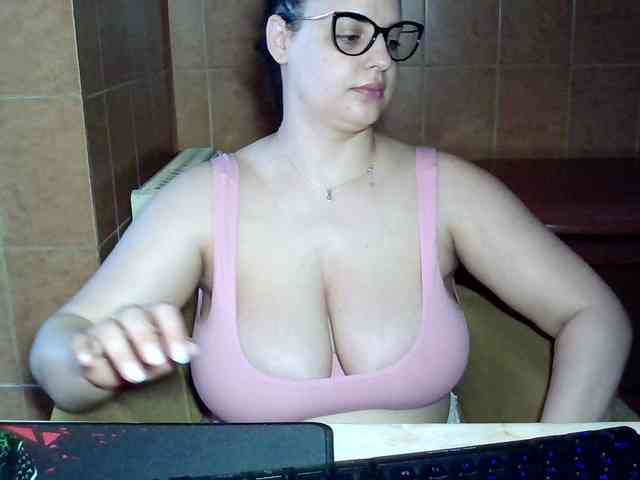 MoniqQuuen webcam