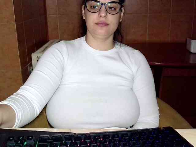 MoniqQuuen MoniqQuuen