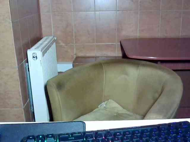 MoniqQuuen webcam