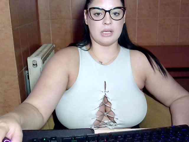 MoniqQuuen webcam