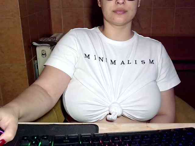 MoniqQuuen MoniqQuuen